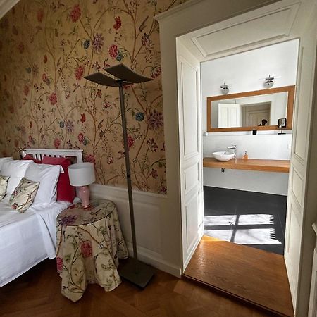 Le Chateau Lavigny エクステリア 写真