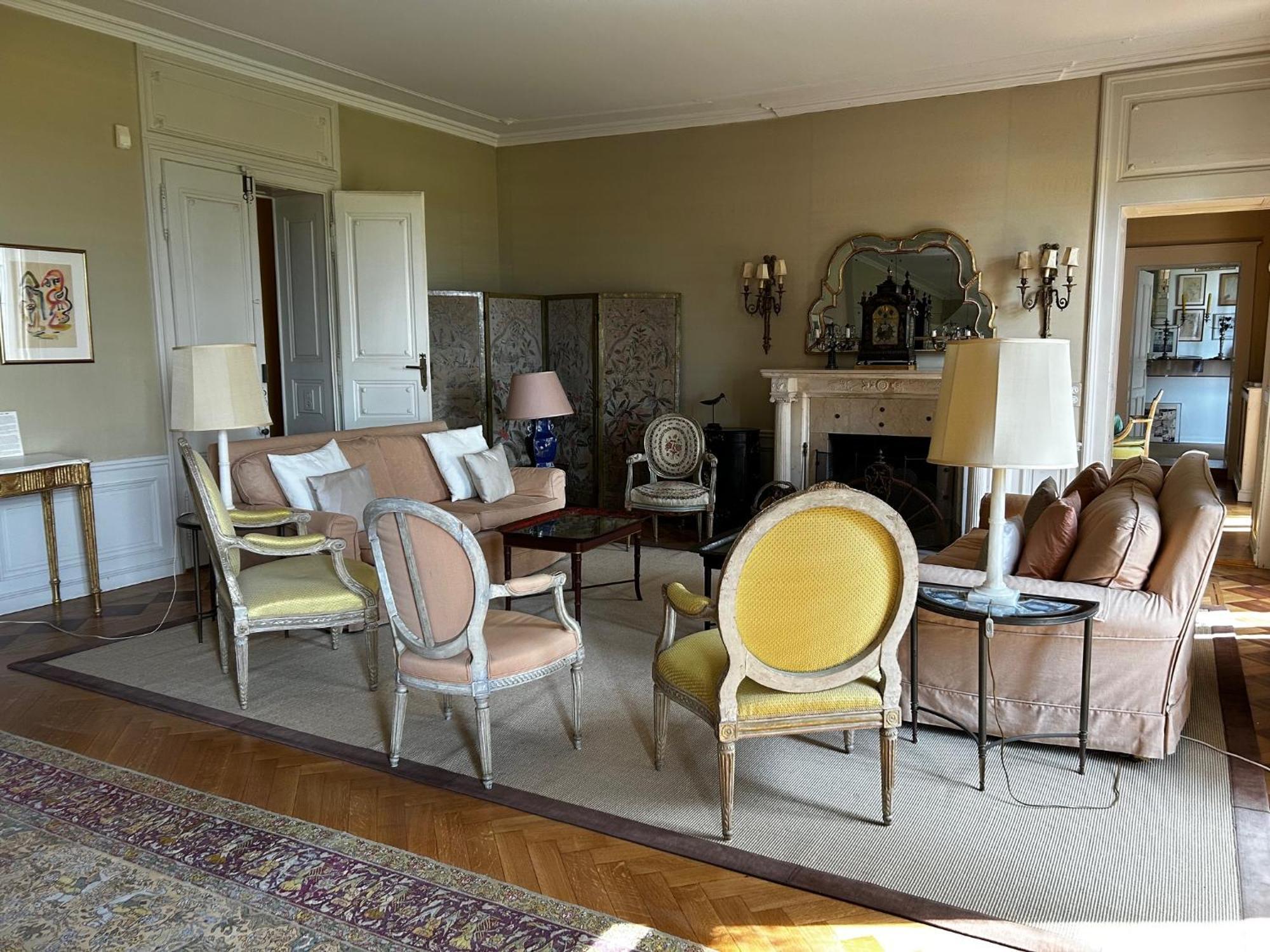 Le Chateau Lavigny エクステリア 写真