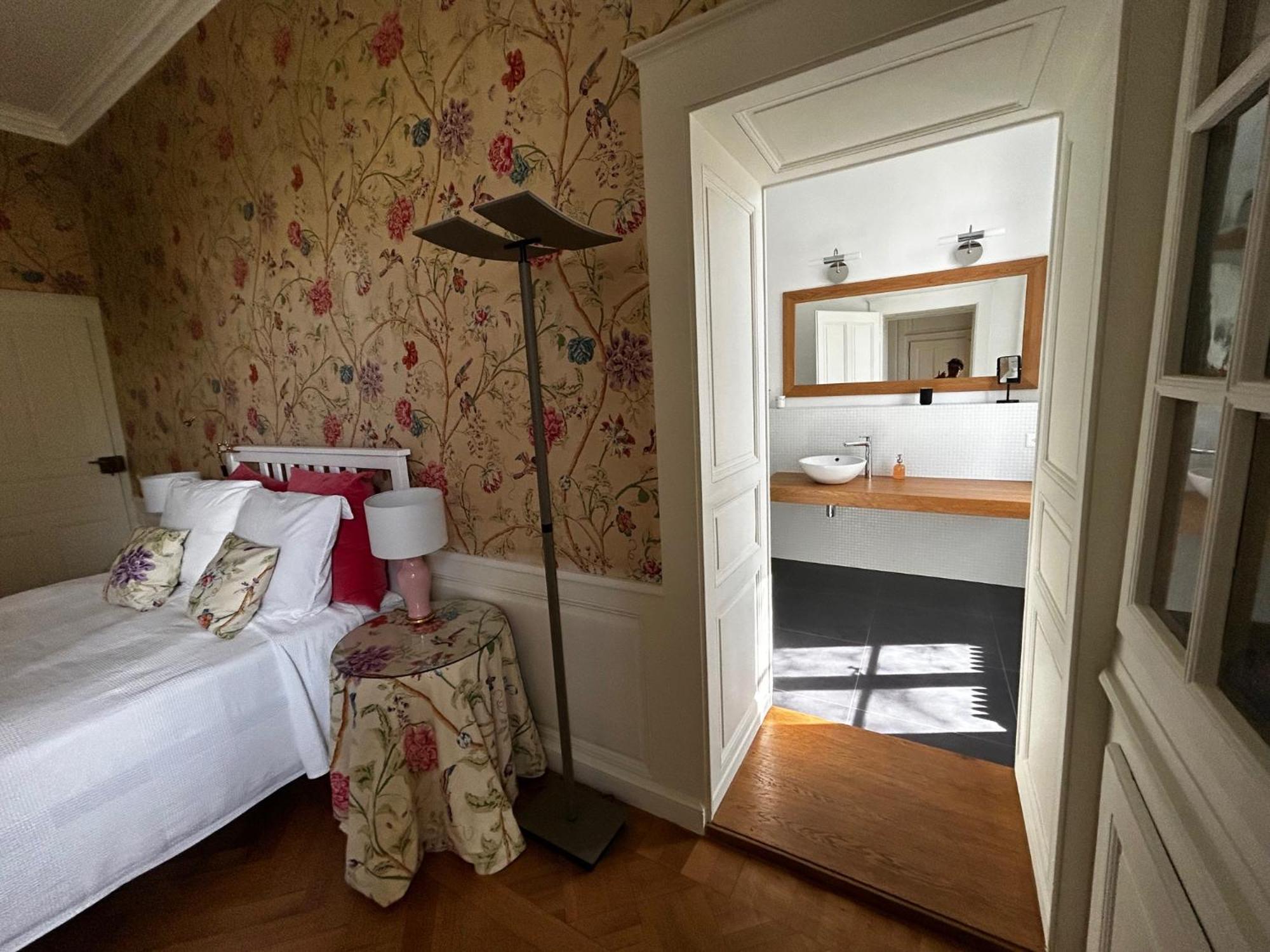Le Chateau Lavigny エクステリア 写真