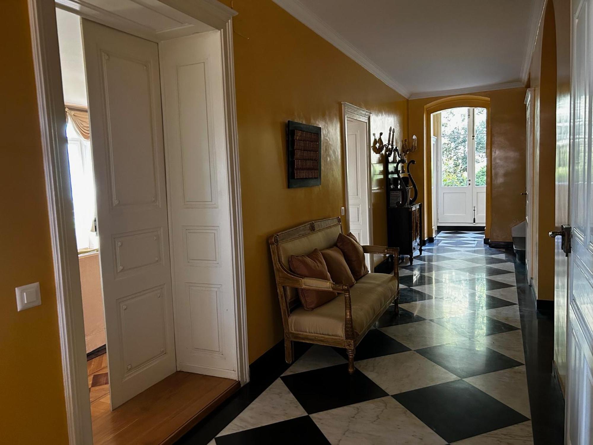 Le Chateau Lavigny エクステリア 写真
