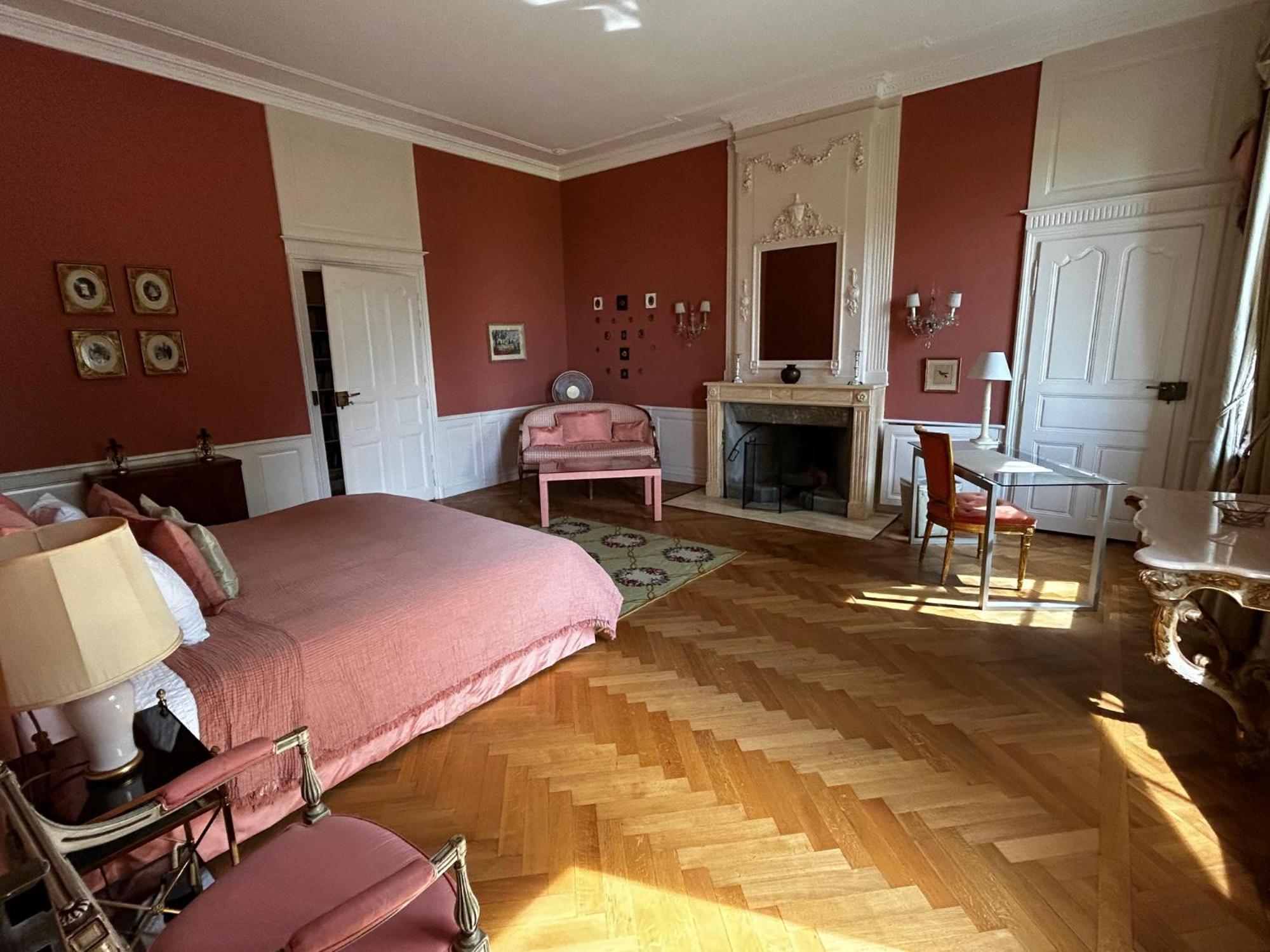 Le Chateau Lavigny エクステリア 写真